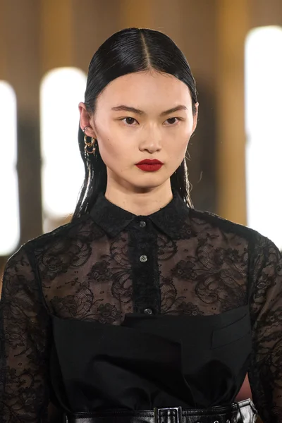 Look 92